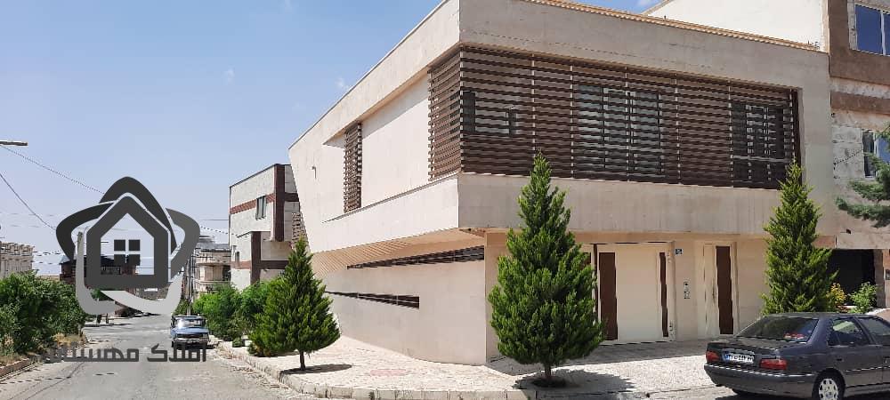 فروش ویلایی دوبلکس دربست فاز 2 مهستان