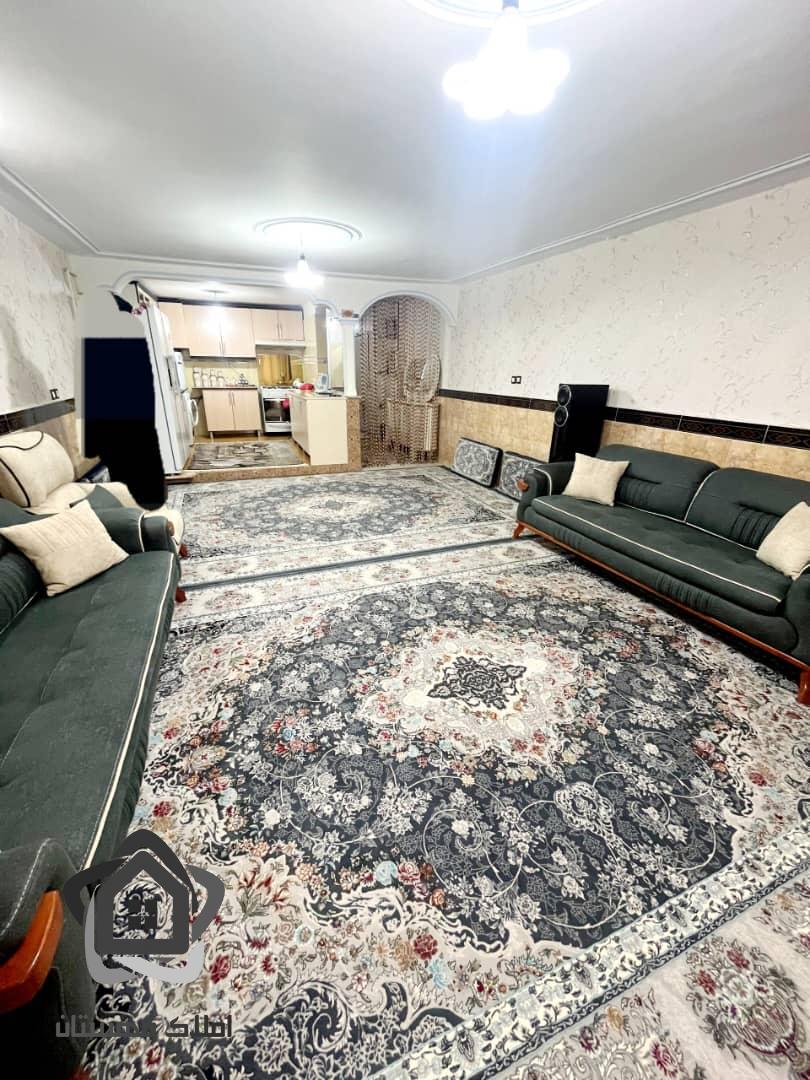 فروش واحد ۸۰ متری طبقه همکف در هشتگرد والفجر