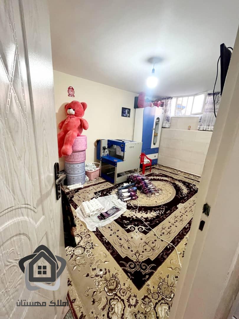 فروش واحد ۸۰ متری طبقه همکف در هشتگرد والفجر