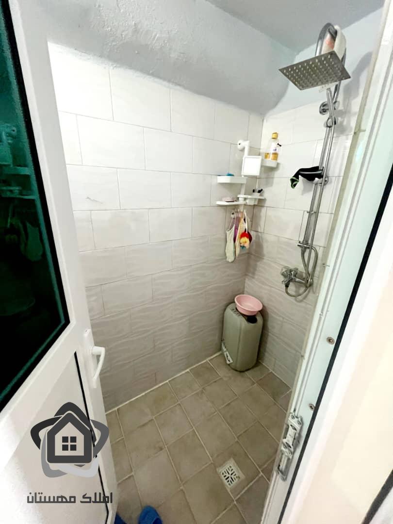 فروش واحد ۸۰ متری طبقه همکف در هشتگرد والفجر