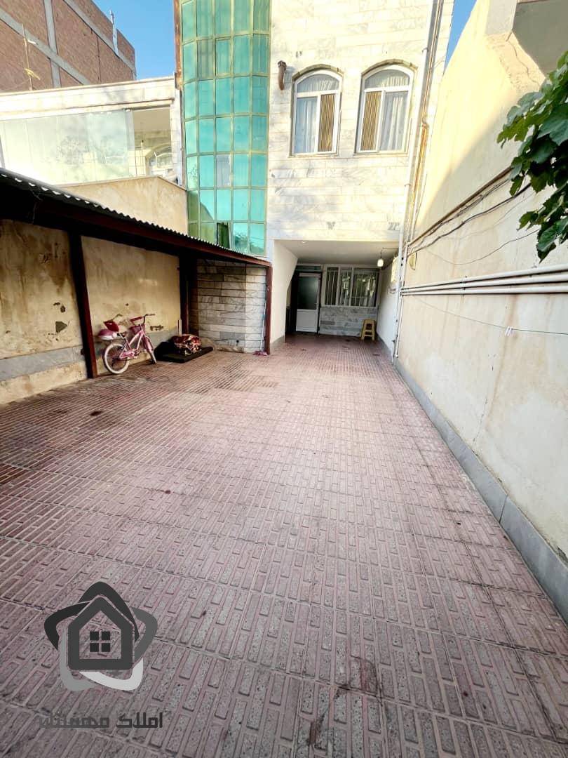 فروش واحد ۸۰ متری طبقه همکف در هشتگرد والفجر