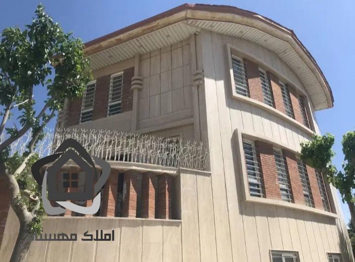 فروش ویلایی دوبلکس + یک طبقه منفی