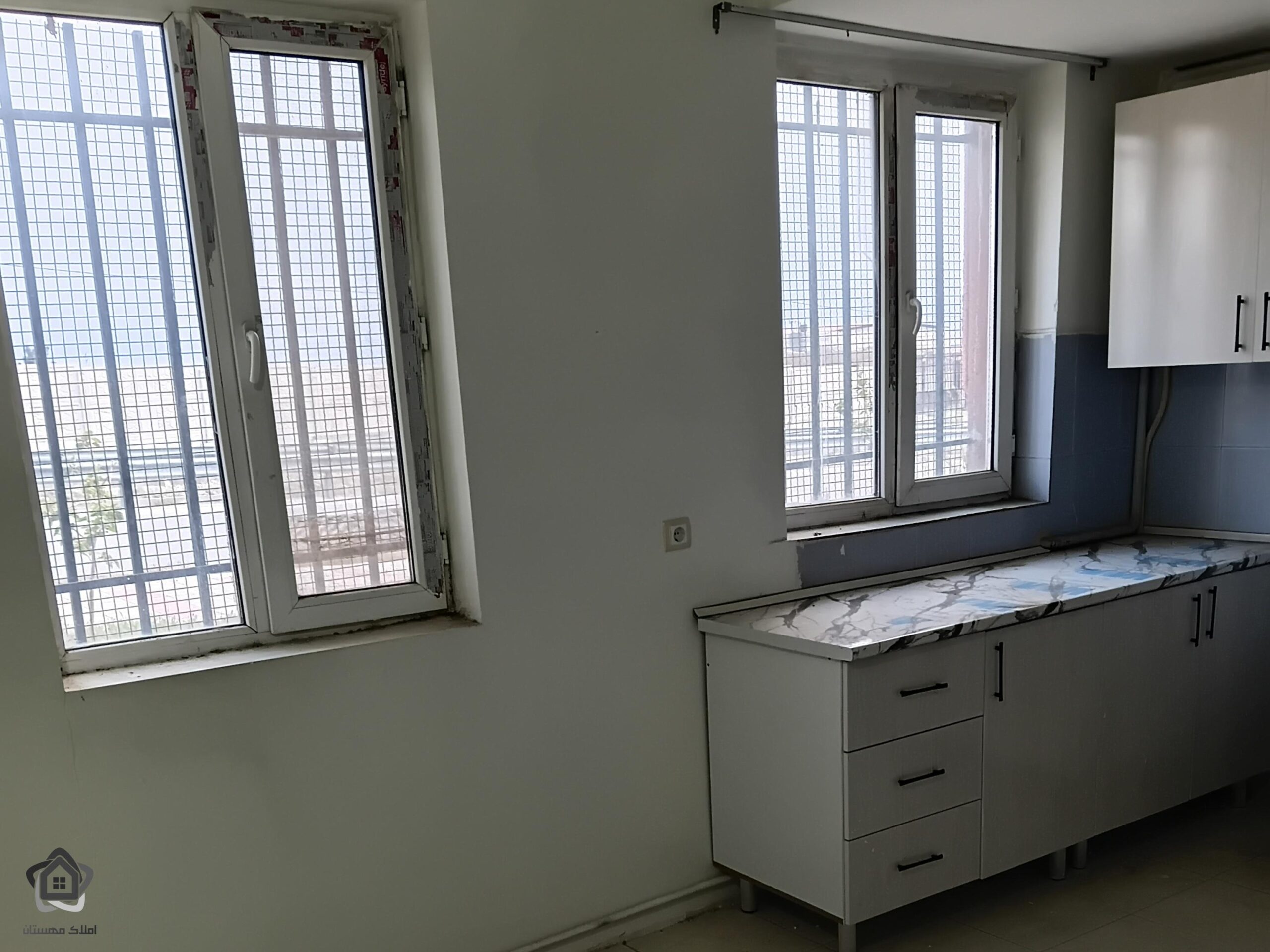 فروش واحد مسکن مهر شهرجدید هشتگرد / مهستان